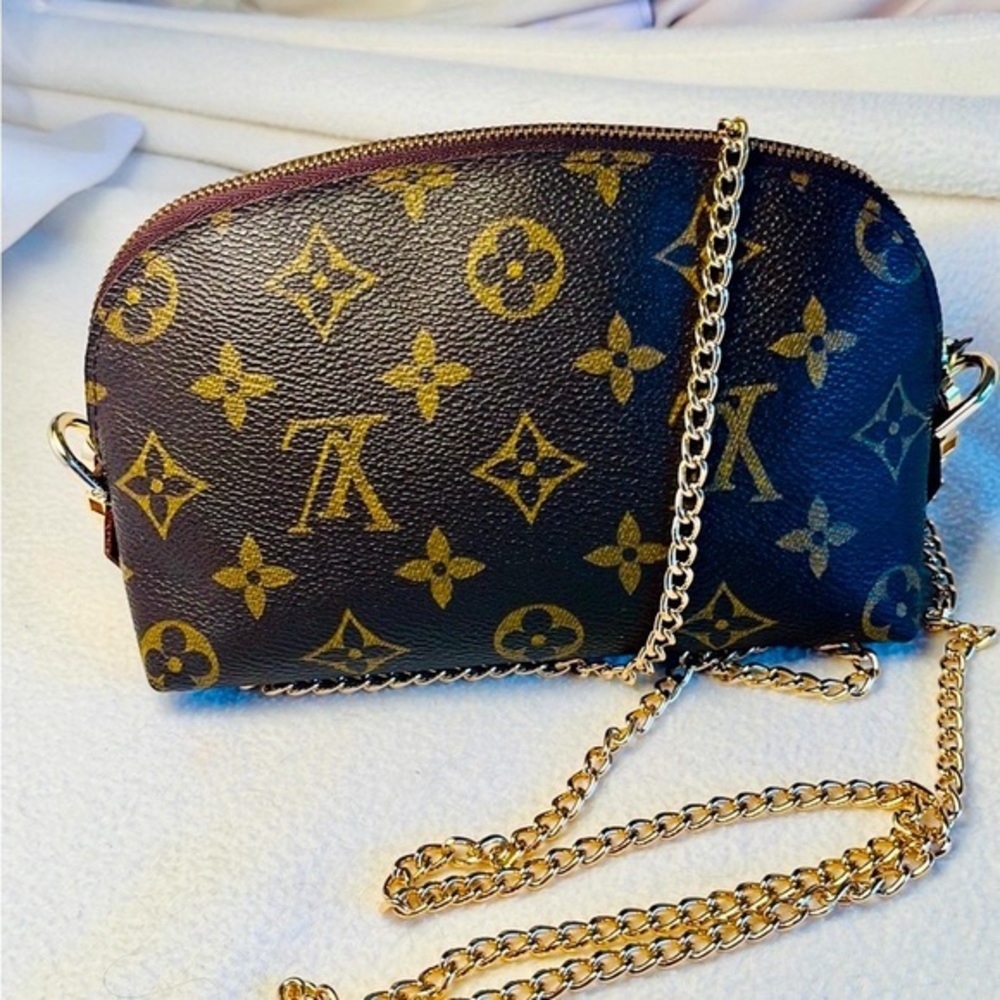 Louis Vuitton Crossbody with Gold Chain Strap
